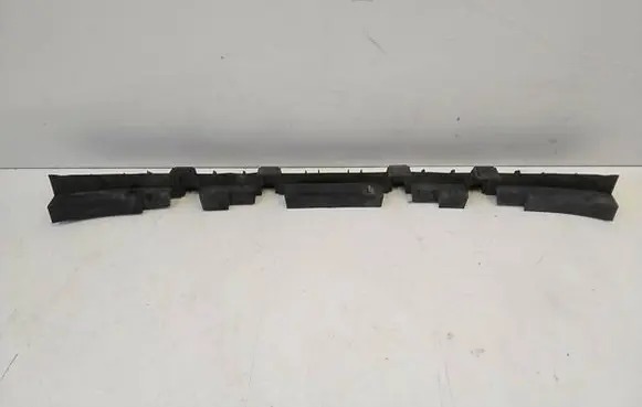 Front bumper lip