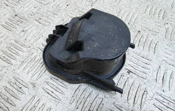 BMW 3 E90 E91 Headlight/headlamp dust cover 