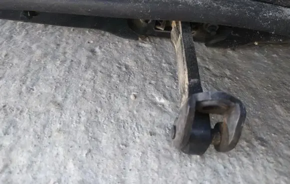Peugeot 508 Front door check strap stopper 