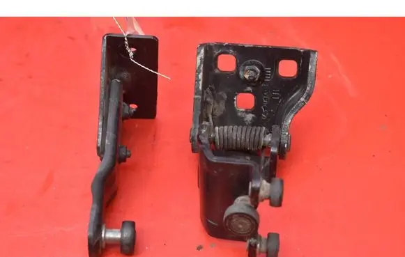 Hyundai H-1, Starex, Satellite Front door hinge set 