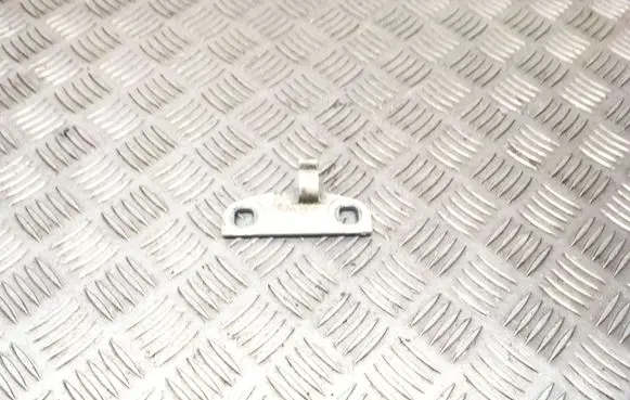 Volvo XC70 Rear door lower hinge