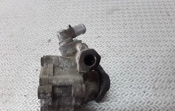 Fiat Doblo Power steering pump 51729535 7613955535