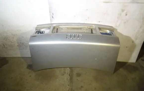 Audi A8 S8 D2 4D Tailgate/trunk/boot lid
