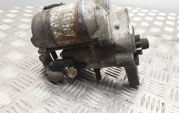 Toyota Yaris Starter motor 2810033050 4280000570