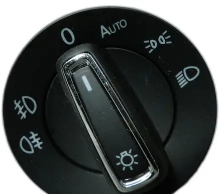 Seat Leon (5F) Tailgate/trunk/boot open switch