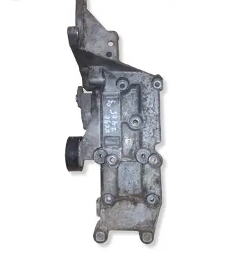Volvo XC70 Power steering pump mounting bracket 8642196