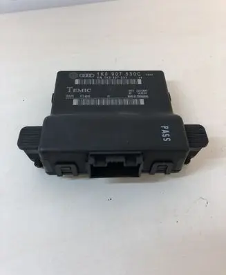Volkswagen Golf V Gateway control module 1K0907530C 1K0907530 1K0907951
