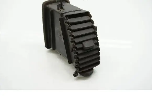 Nissan Pathfinder R51 Dash center air vent grill 68751EB30