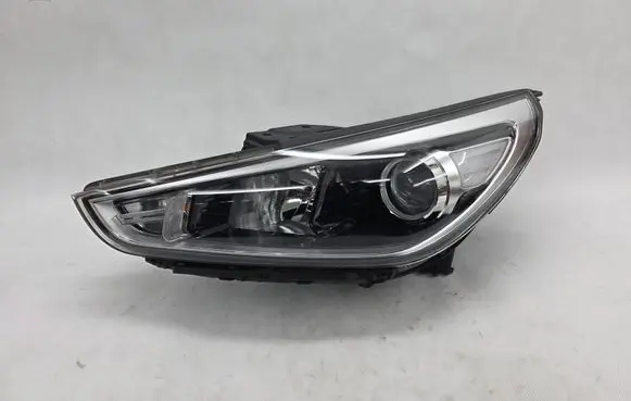 Hyundai i30 Headlight/headlamp 92101G4000