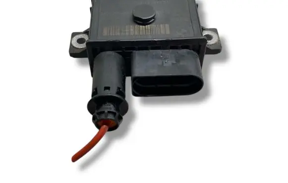 BMW 1 E81 E87 Glow plug pre-heat relay 7798000 0004650297 779800005