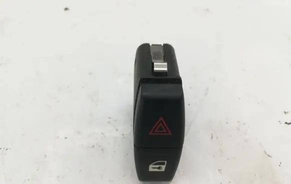 BMW 5 E60 E61 Hazard light switch 61316919506 6919506