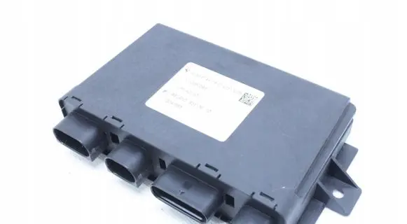 BMW i8 Battery control module 8744718 61358744718