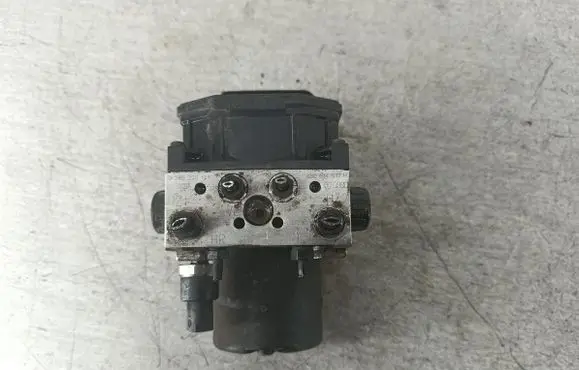Audi A6 S6 C5 4B ABS Pump 