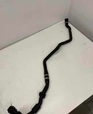 BMW 5 G30 G31 Engine coolant pipe/hose 8573220
