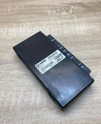 BMW 5 E60 E61 Gateway control module 9118729 62352