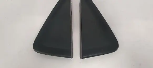 Nissan Leaf I (ZE0) Fender trim (molding) 