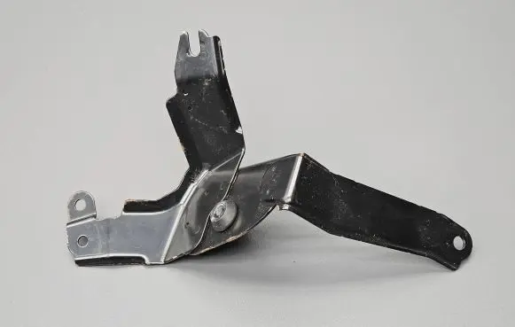Honda CR-V ABS pump bracket 