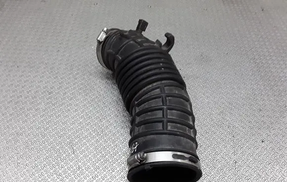 Chrysler 300 - 300C Air intake duct part