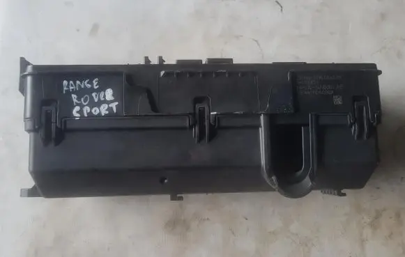 Land Rover Range Rover L405 Relay mounting block HPLA-14N030-AB