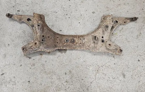 Suzuki Liana Front subframe