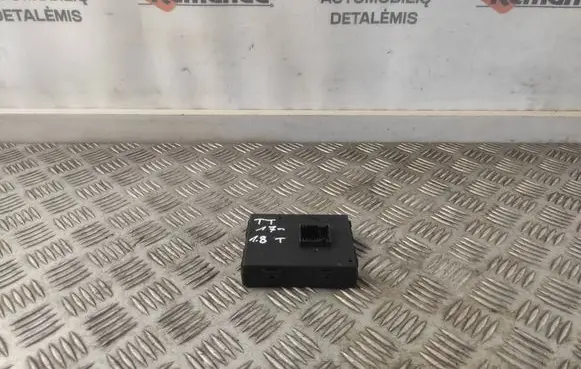 Audi TT TTS RS Mk3 8S Keyless (KESSY) go control unit/module 3Q0959435F