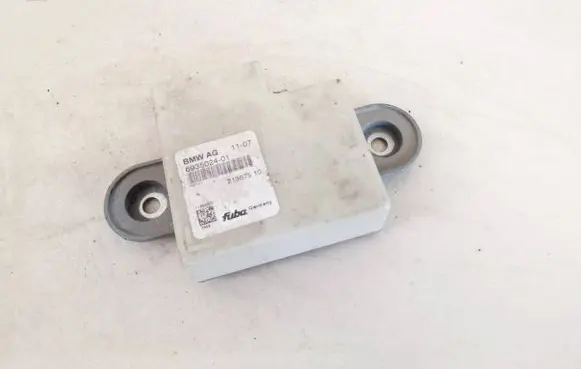 BMW 7 E65 E66 Antenna control unit 693502401 6935024-01