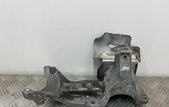 Audi A6 S6 C7 4G Engine mounting bracket 4G0199307H