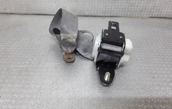 Honda HR-V Rear seatbelt