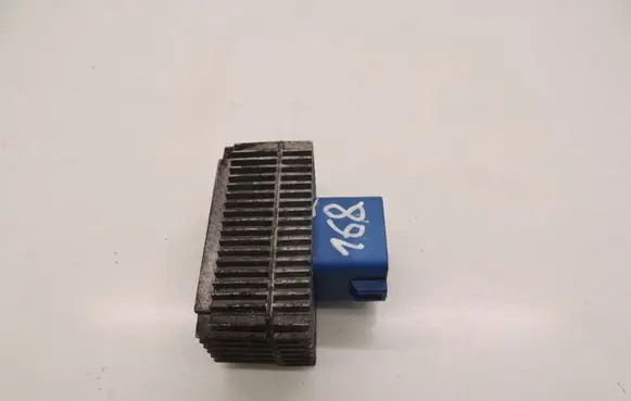 Opel Signum Glow plug pre-heat relay 55353011 51299014A D168