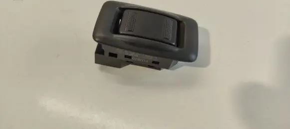 Mazda 626 Electric window control switch GE476638065 0197D4