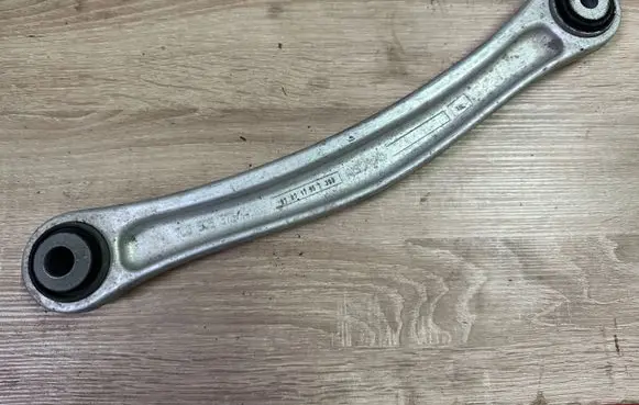 Porsche Cayenne (92A) Rear upper control arm/wishbone 7l0505376