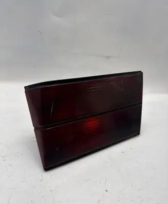 BMW 5 E34 Tailgate rear/tail lights 8769B23 TR22D0T 8769R23