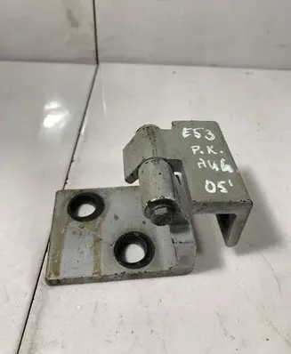 BMW X5 E53 Front door upper hinge 415182651519