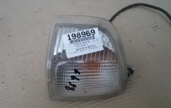 Ford Escort Front indicator light