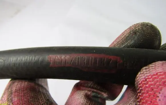 Mercedes-Benz C W202 Air intake hose/pipe 6112030182