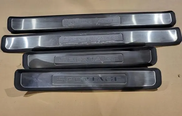 KIA Sportage sill trim set (inner) 85875-1F000