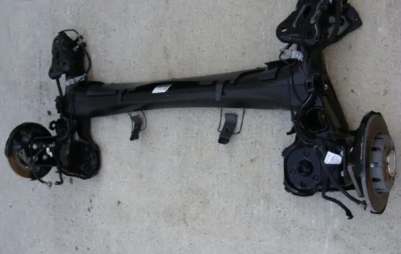 Opel Mokka B Rear axle beam with reductor 
