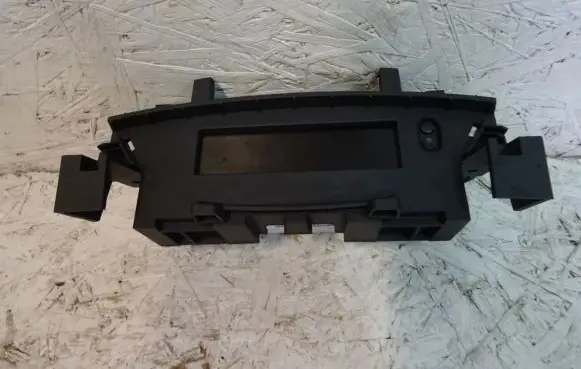 Renault Thalia I Radio/CD/DVD/GPS head unit 8200722451