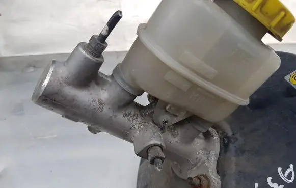 Nissan Almera Master brake cylinder
