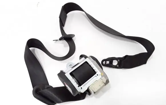Audi A4 S4 B7 8E 8H Front seatbelt 8A0857732