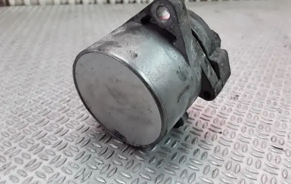 Mercedes-Benz C W203 Generator/alternator belt tensioner