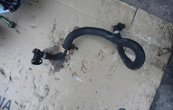 Nissan Qashqai Engine coolant pipe/hose 9680450580