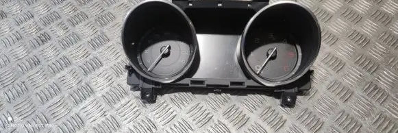 Jaguar XE Speedometer (instrument cluster) GX7310849BF