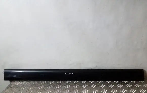 Audi A6 S6 C4 4A Front door trim (molding) 4A0853952A