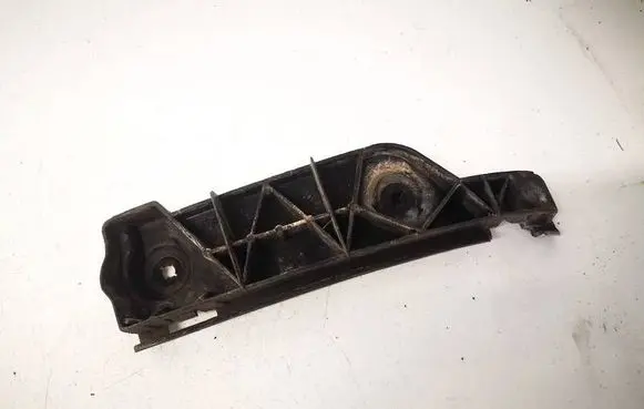Toyota Corolla Verso E121 Front bumper mounting bracket 