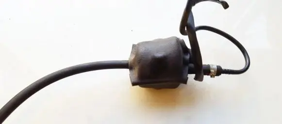 Peugeot 406 Valve vacuum 