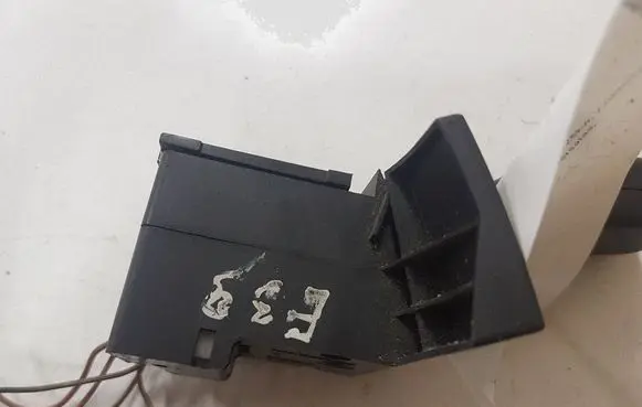 BMW 5 E39 Steering wheel adjustment switch 8373901 01800000