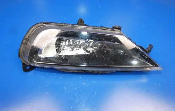 Volvo S90, V90 Front fog light 31395865 10081010000 T4UVB