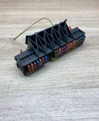 Ford Galaxy Fuse module 1486818473