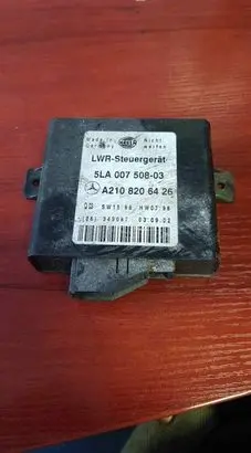Mercedes-Benz E W210 Light module LCM 2108206426